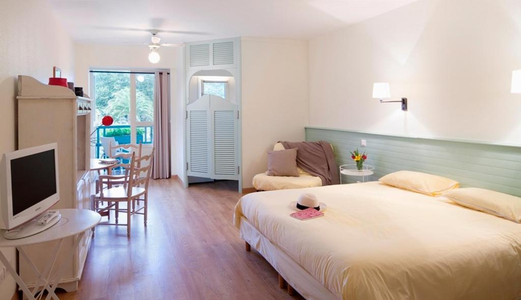 Residence Les Grands Pins Gréoux-les-Bains Δωμάτιο φωτογραφία